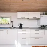 4 Person In